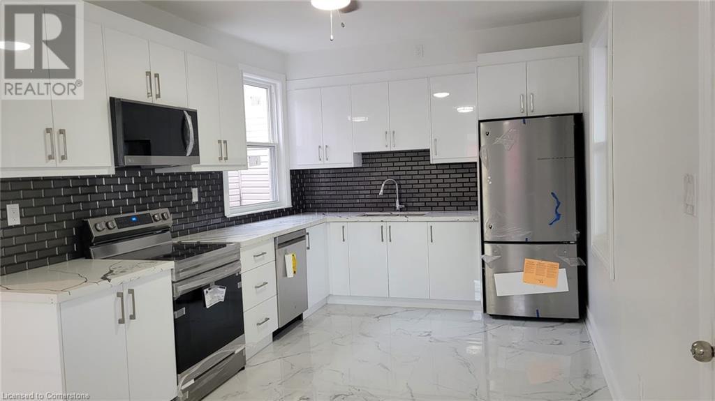 Photo 3 of 907 Barton Street E, Hamilton ON