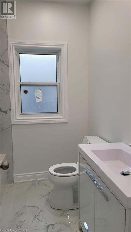 Photo 8 of 907 Barton Street E, Hamilton ON