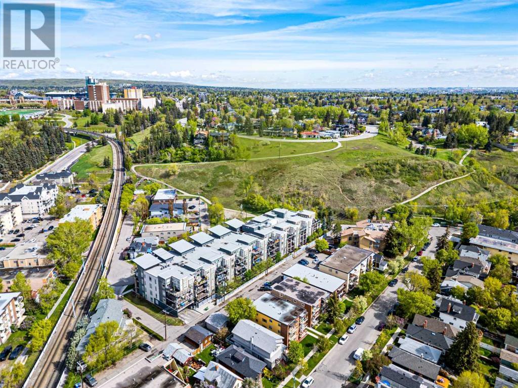 Single Family House for Sale in    Avenue NW Sunnyside Calgary 