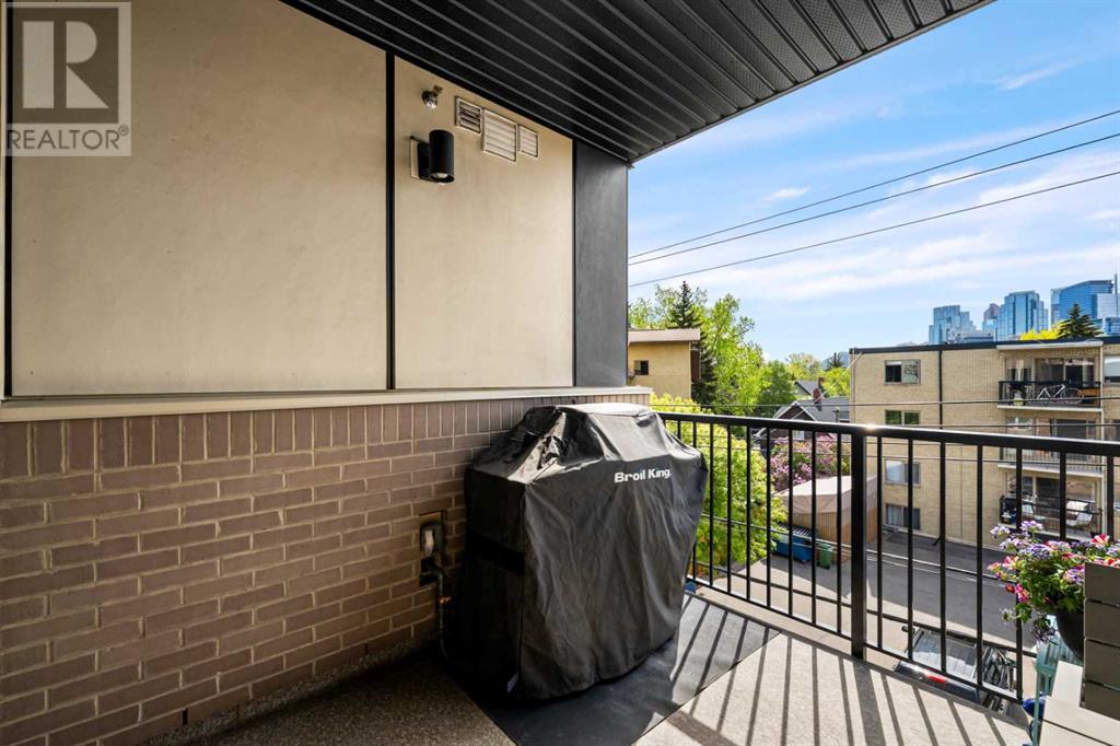 Single Family House for Sale in    Avenue NW Sunnyside Calgary 