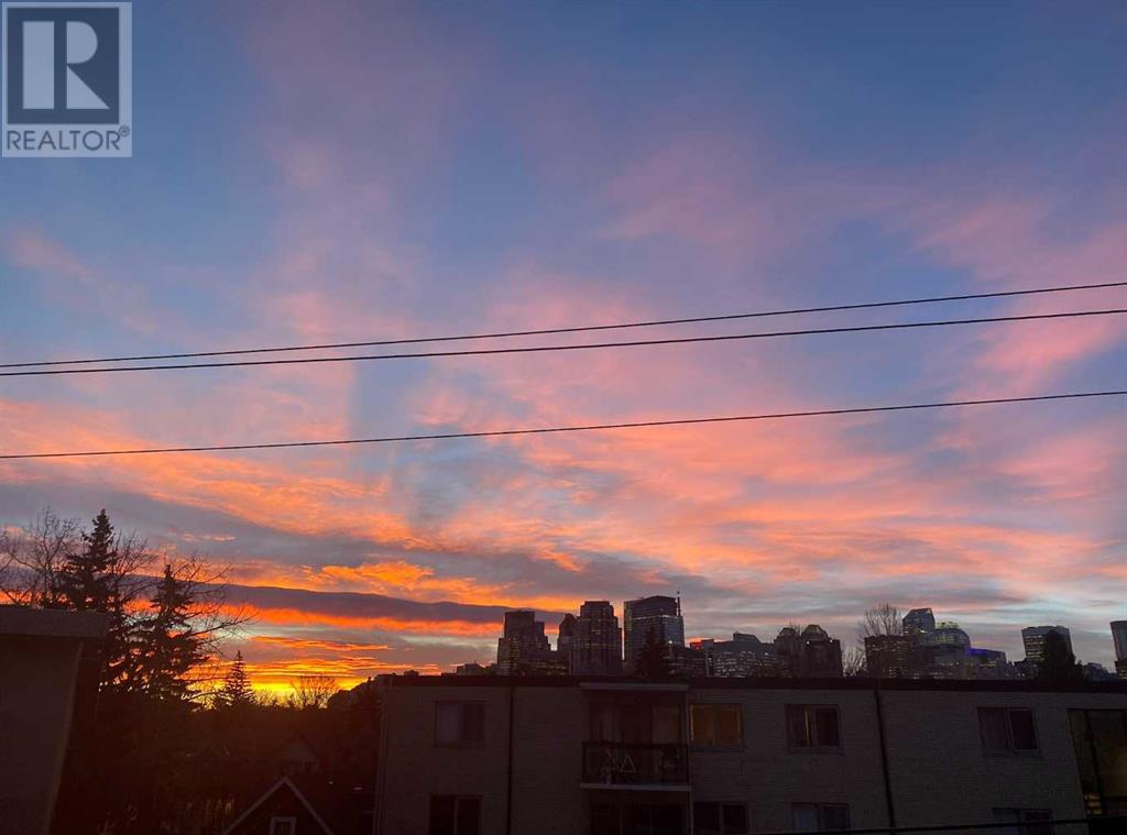 Single Family House for Sale in    Avenue NW Sunnyside Calgary 