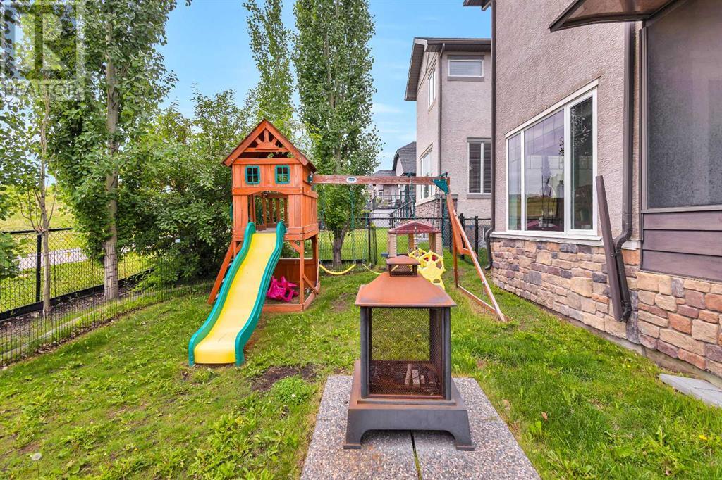 Single Family House for Sale in  Sherwood Rise NW Sherwood Calgary 