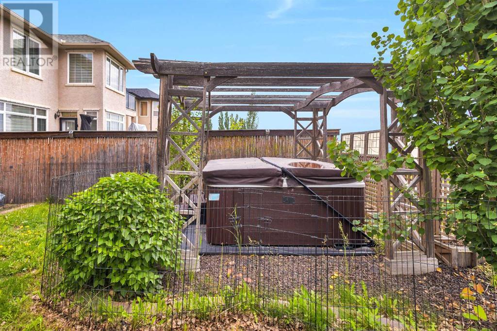 Single Family House for Sale in  Sherwood Rise NW Sherwood Calgary 