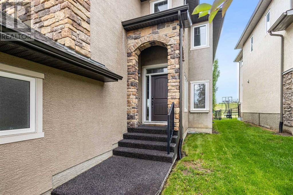 Single Family House for Sale in  Sherwood Rise NW Sherwood Calgary 