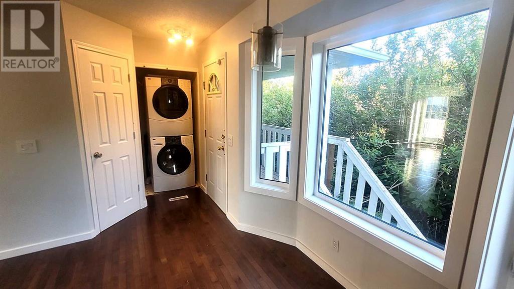 Single Family House for Sale in  Killarney Glen Court SW Killarney/Glengarry Calgary 