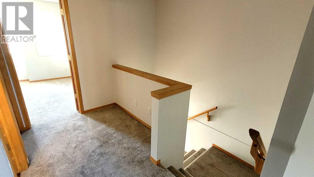 Single Family House for Sale in  Killarney Glen Court SW Killarney/Glengarry Calgary 