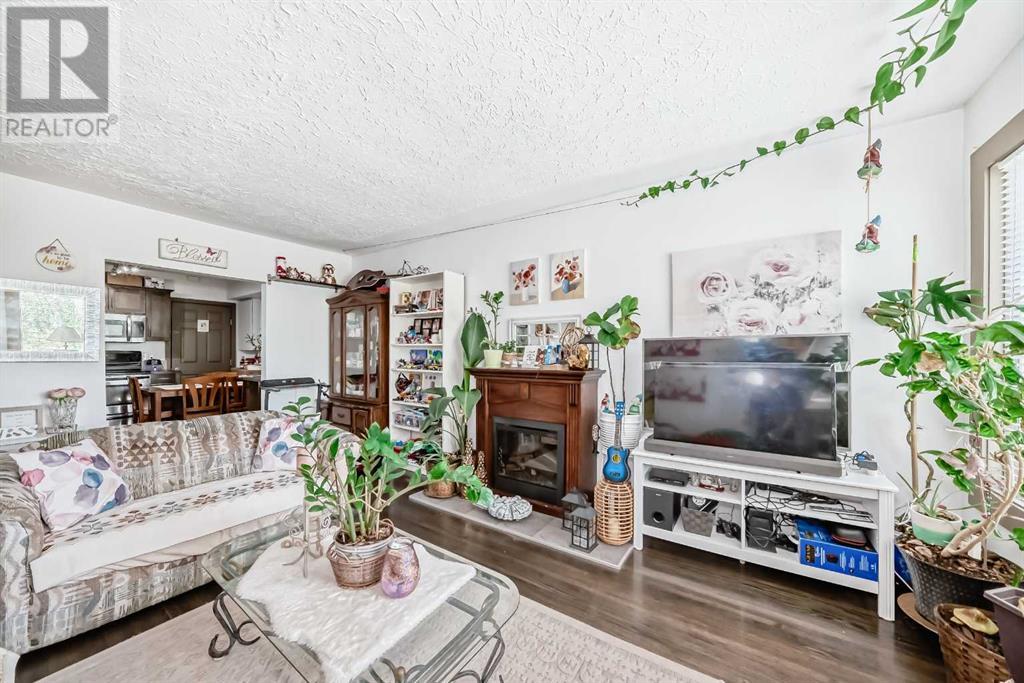 Single Family House for Sale in    Avenue SW Richmond Calgary 