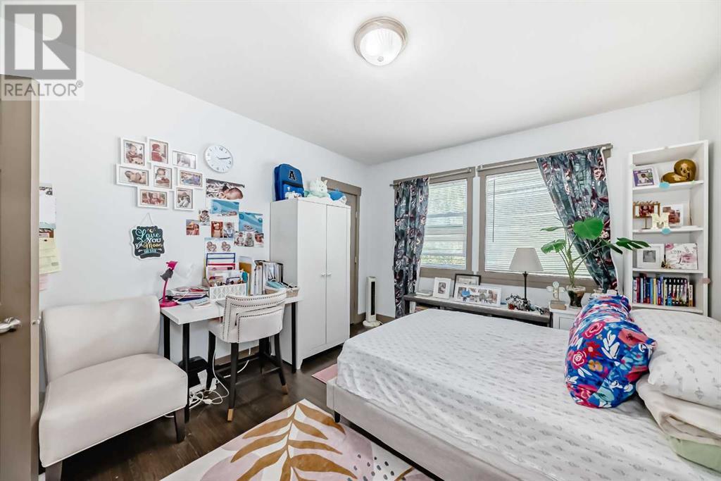 Single Family House for Sale in    Avenue SW Richmond Calgary 