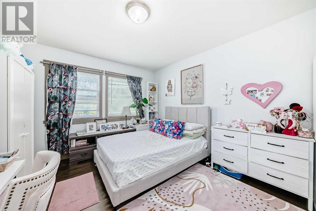 Single Family House for Sale in    Avenue SW Richmond Calgary 
