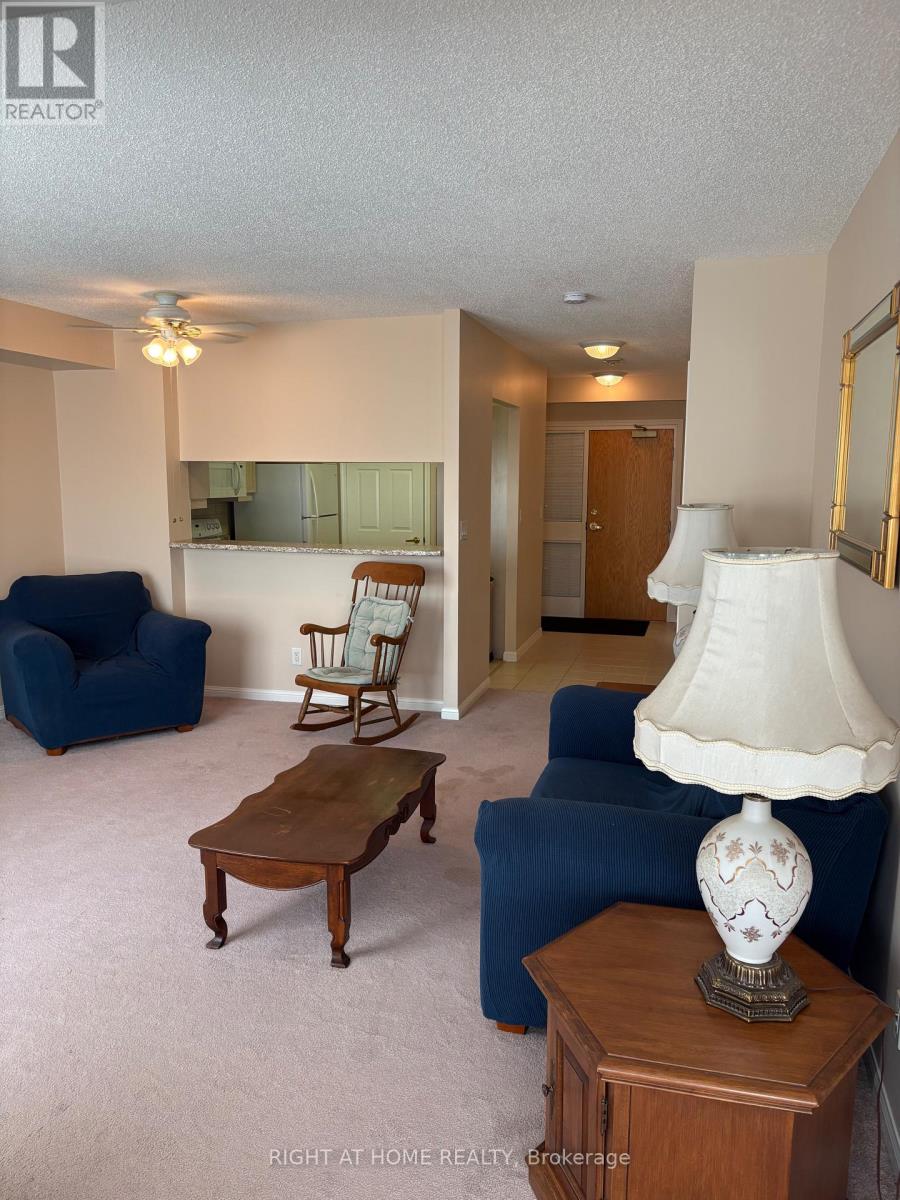 #417 90 DEAN AVENUE - 23