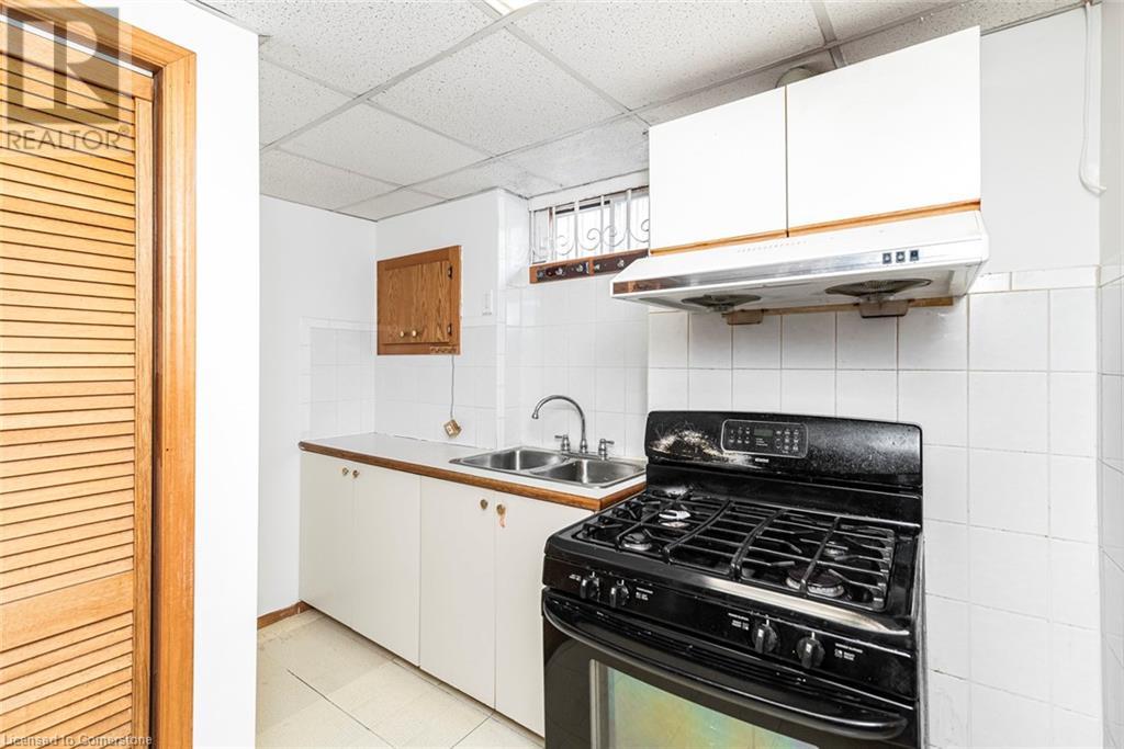 Photo 34 of 9 Mark Place, Hamilton ON