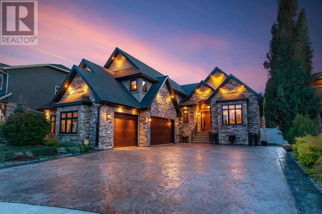 Photo 1 of 32 Sagewood Close, Red Deer AB
