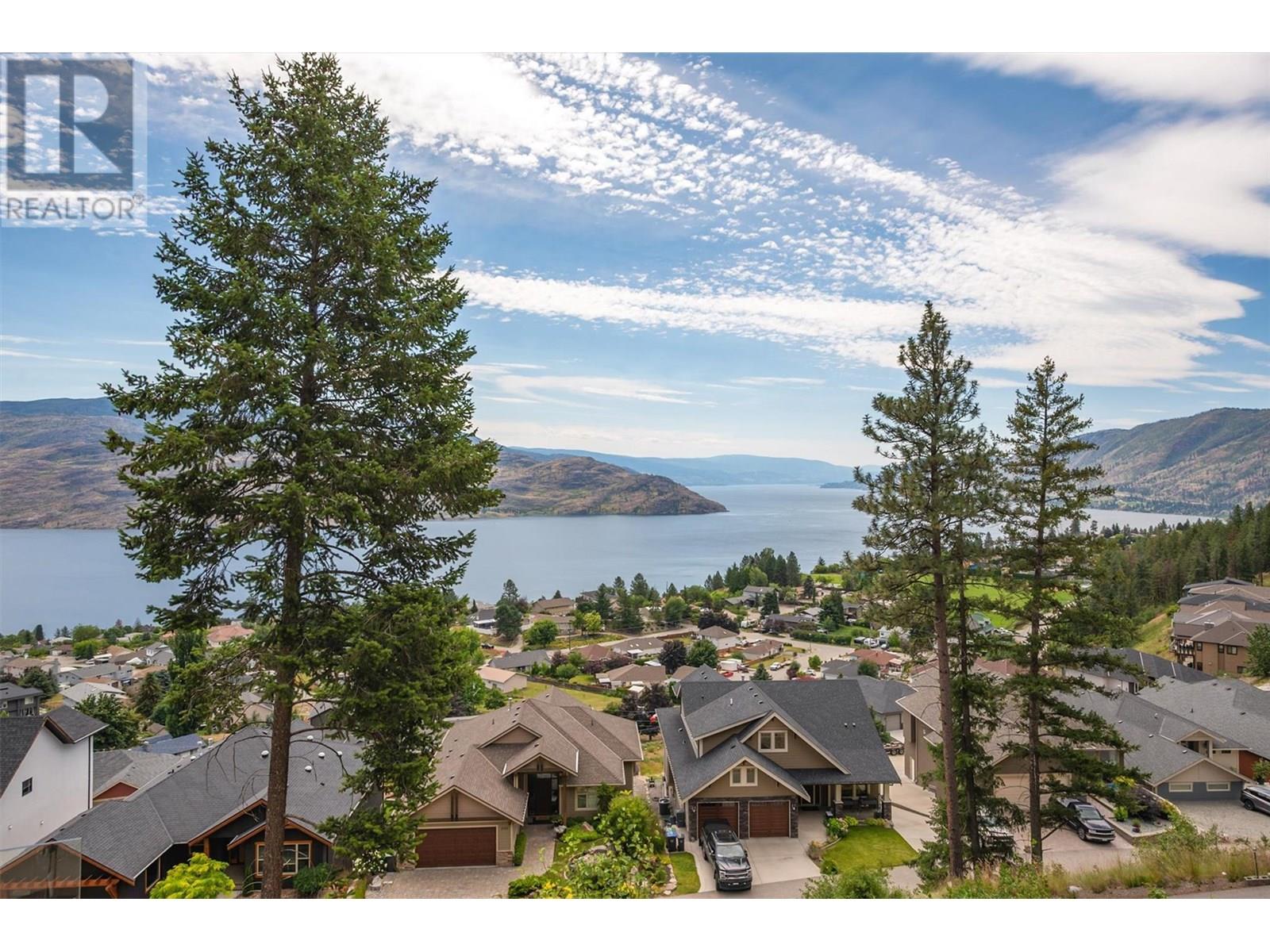 6131 Seymoure Lane, Peachland