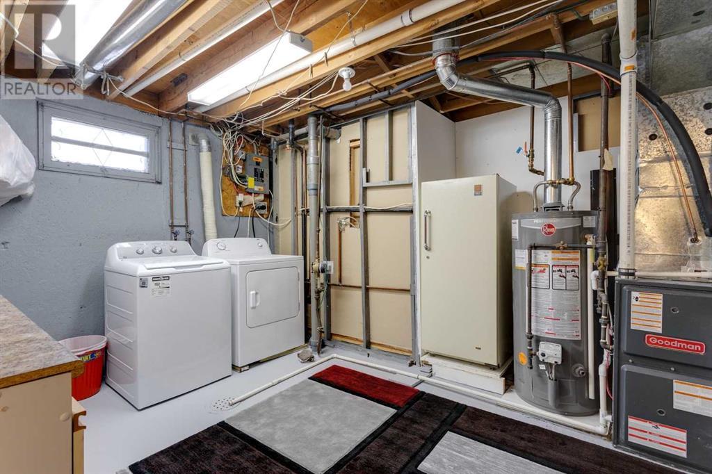 Single Family House Bungalow for Sale in  Dovercliffe Way SE Dover Calgary 