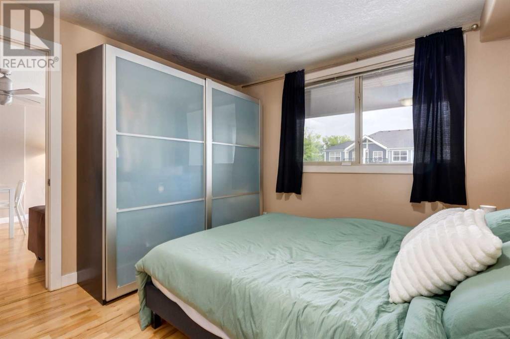 Single Family House for Sale in    Avenue SW Mission Calgary 