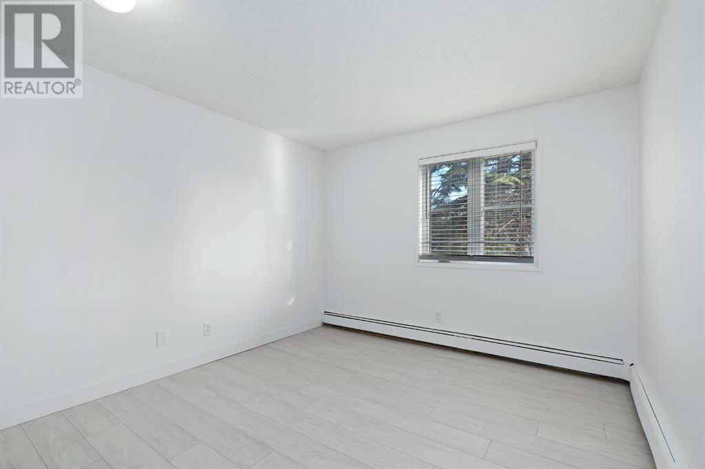 Single Family House for Sale in   Edenwold Heights NW Edgemont Calgary 