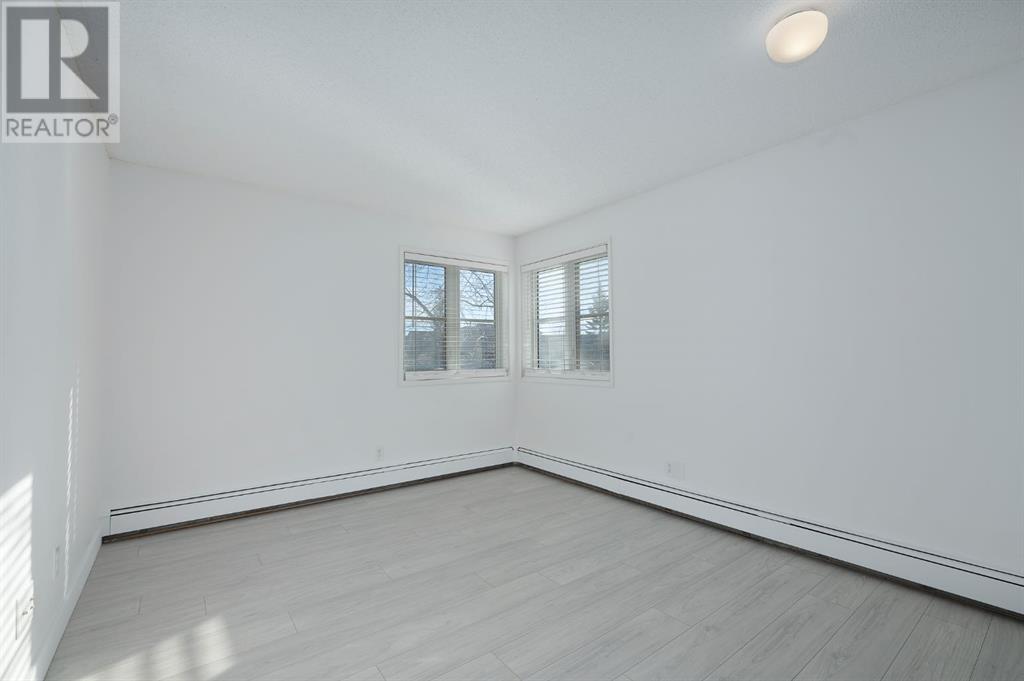 Single Family House for Sale in   Edenwold Heights NW Edgemont Calgary 
