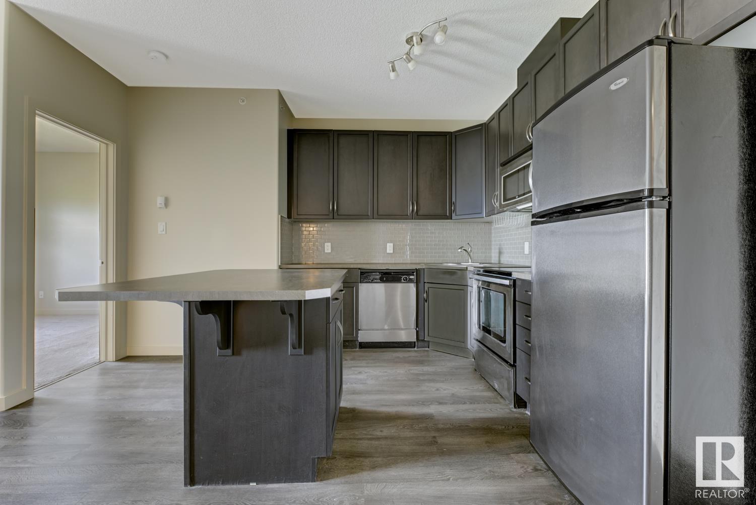 Photo 6 of 450 11517 Ellerslie Rd Sw, Edmonton AB