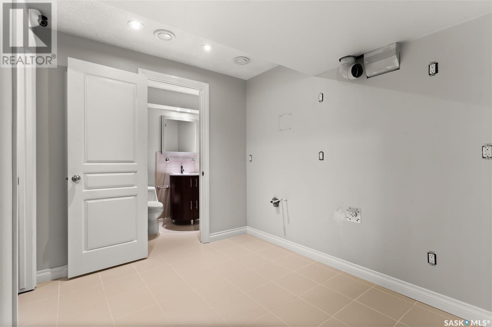 Photo 2 of 4521 Padwick Road, Regina SK