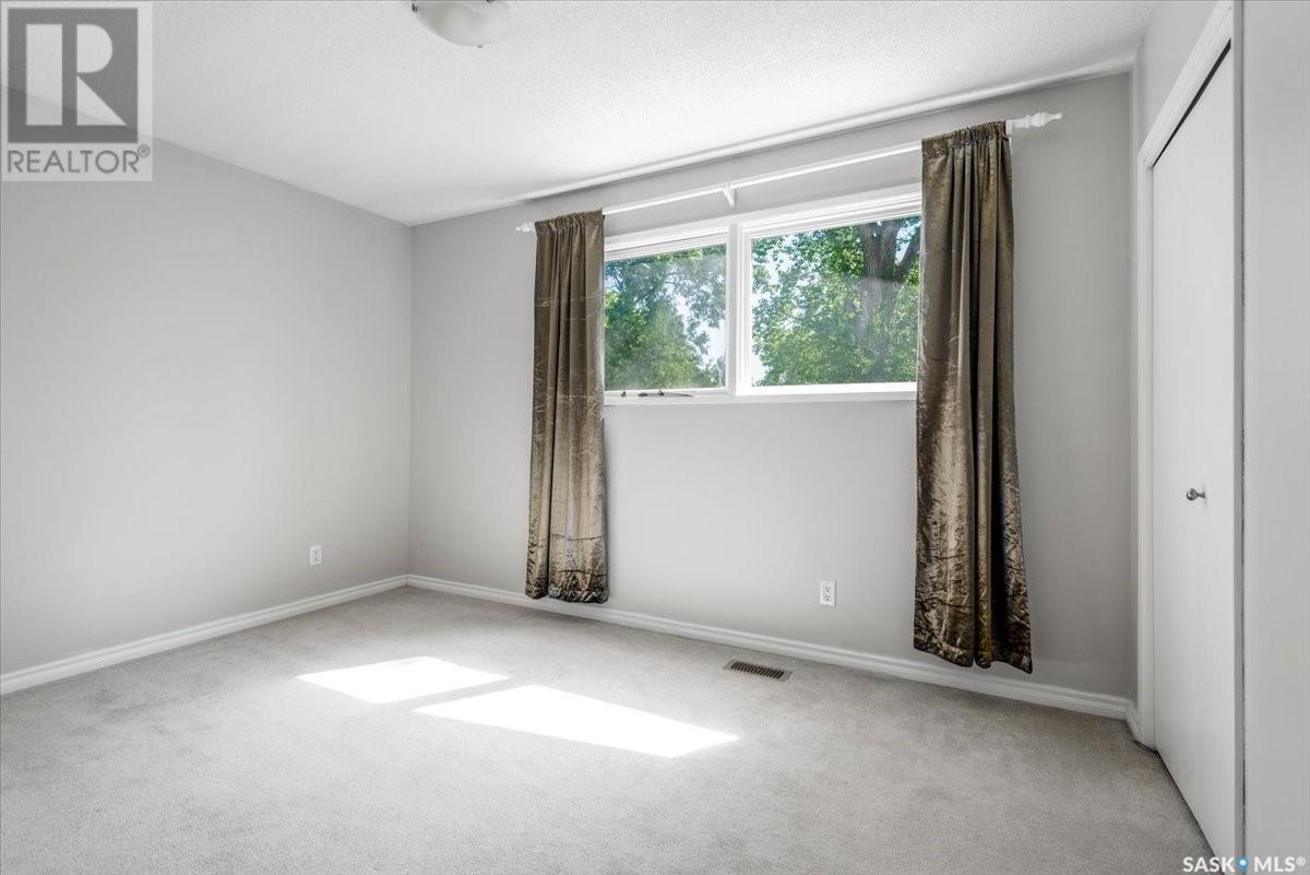 Photo 13 of 3069 Grant Road, Regina SK