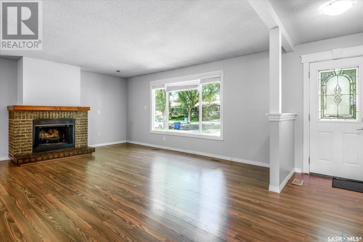 Photo 3 of 3069 Grant Road, Regina SK