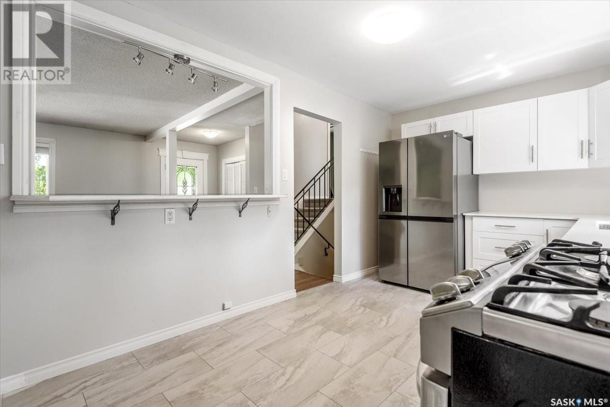 Photo 8 of 3069 Grant Road, Regina SK