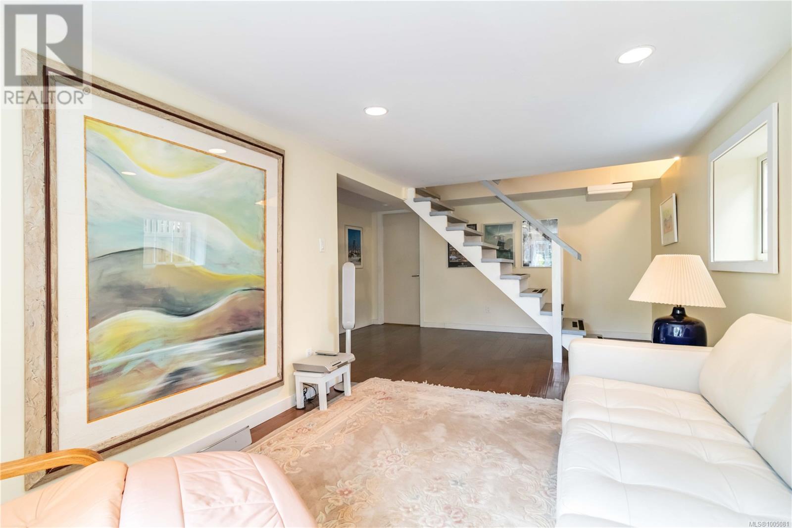 Photo 50 of 1579 Hampshire Rd, Oak Bay BC
