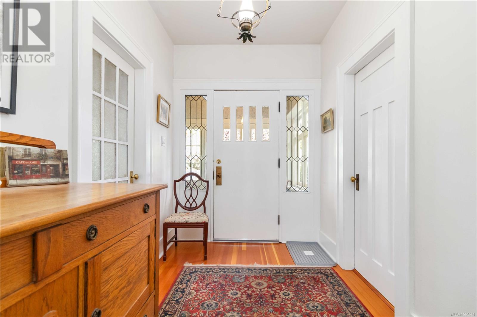 Photo 51 of 1579 Hampshire Rd, Oak Bay BC