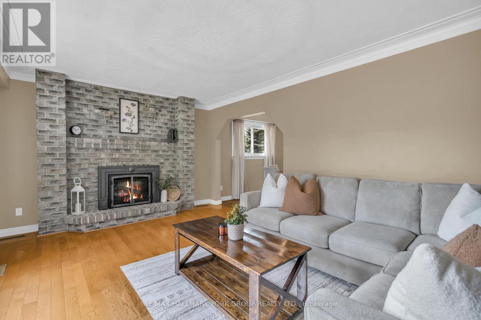 Photo 16 of 8 Rushton Road, Georgina ON
