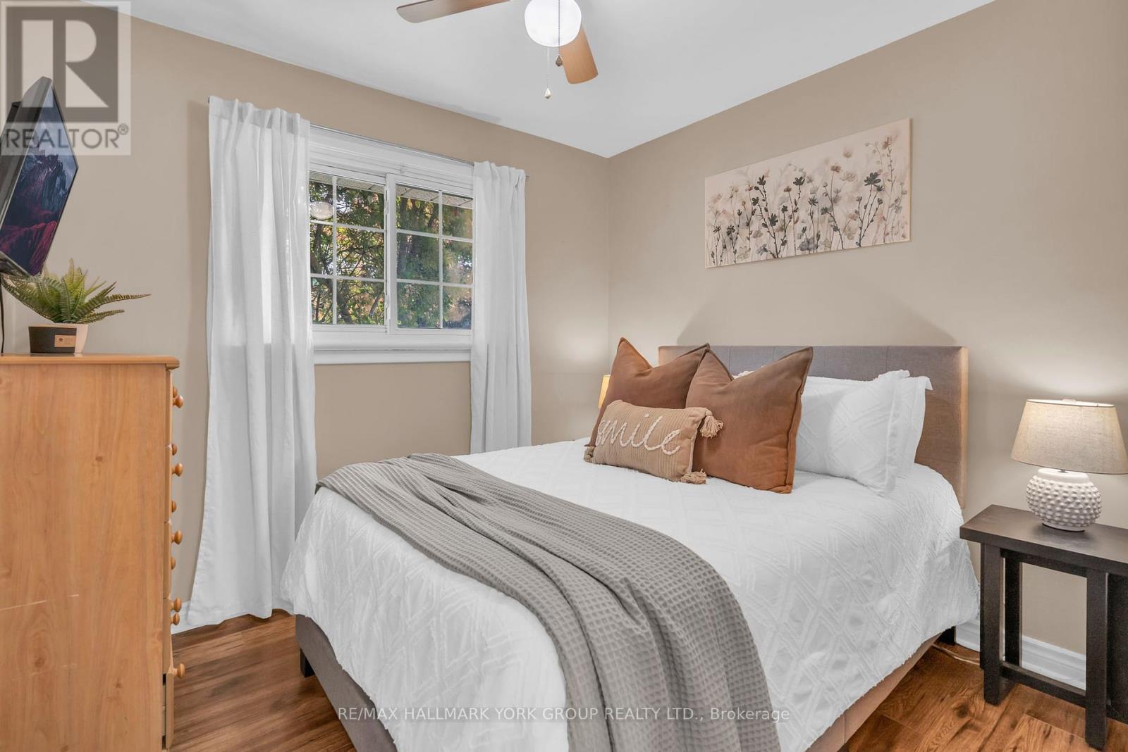 Photo 22 of 8 Rushton Road, Georgina ON