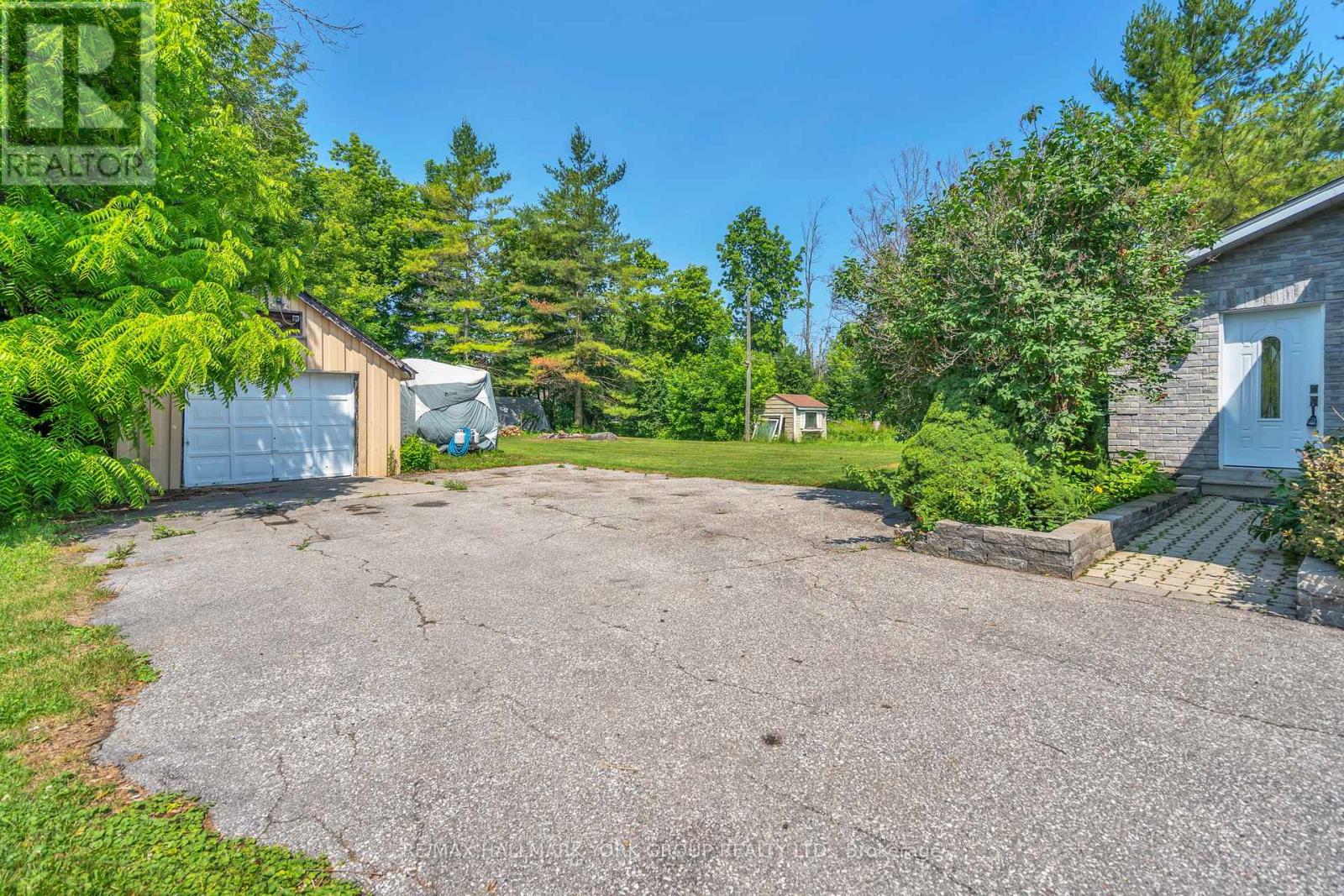 Photo 42 of 8 Rushton Road, Georgina ON