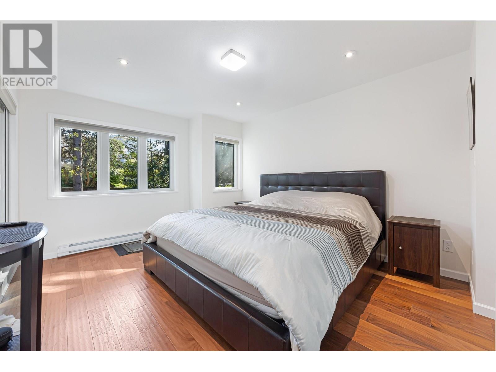 Photo 9 of 303 3950 Linwood Street, Burnaby BC