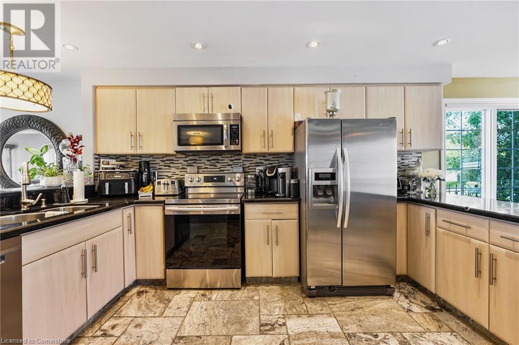 Photo 11 of 491 493 Dewitt Road, Hamilton ON