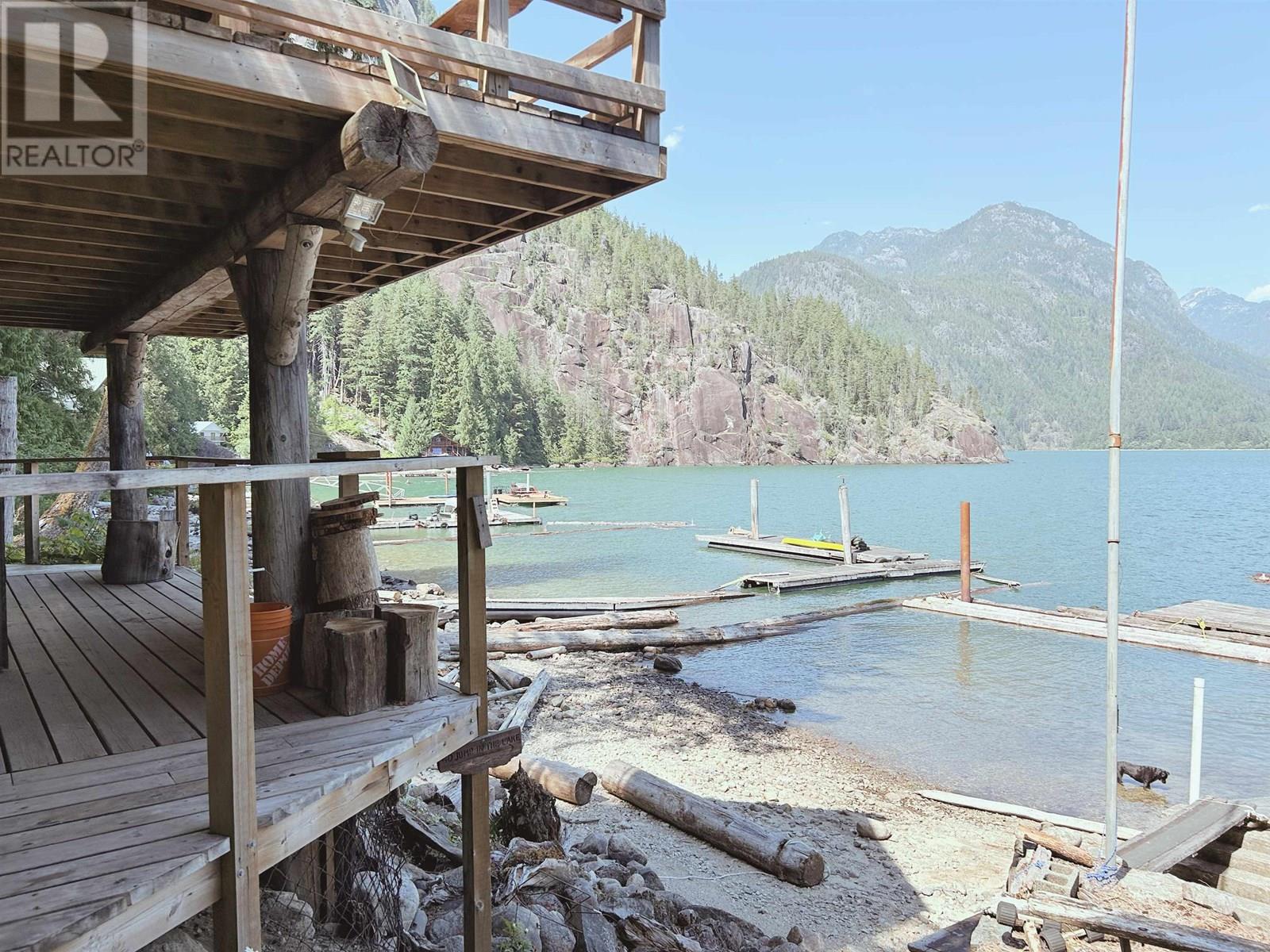 4 DEBECK CREEK, Pitt Meadows