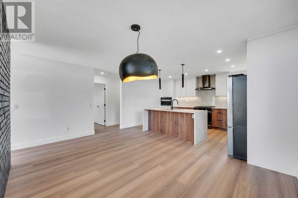 Single Family House Bungalow for Sale in  Edgewood Place NW Edgemont Calgary 