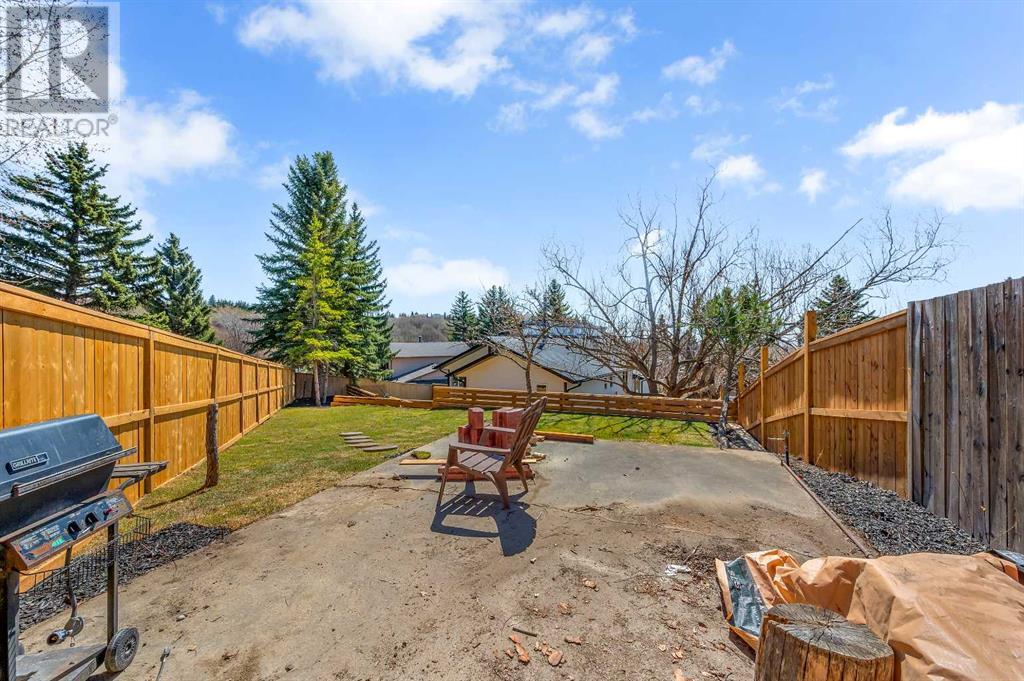 Single Family House Bungalow for Sale in  Edgewood Place NW Edgemont Calgary 