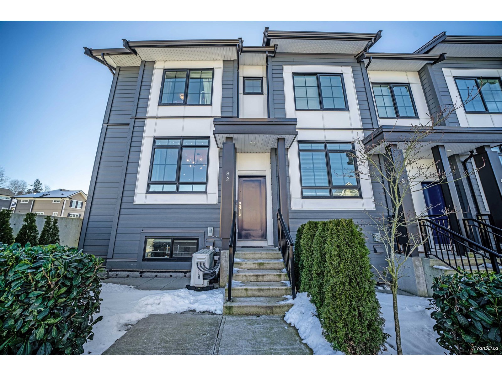 Photo 1 of 82 2075 Oak Meadows Drive, Surrey BC