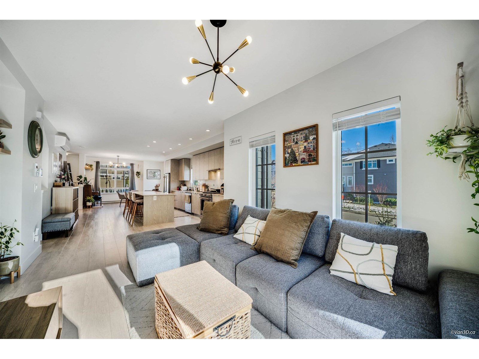 Photo 4 of 82 2075 Oak Meadows Drive, Surrey BC