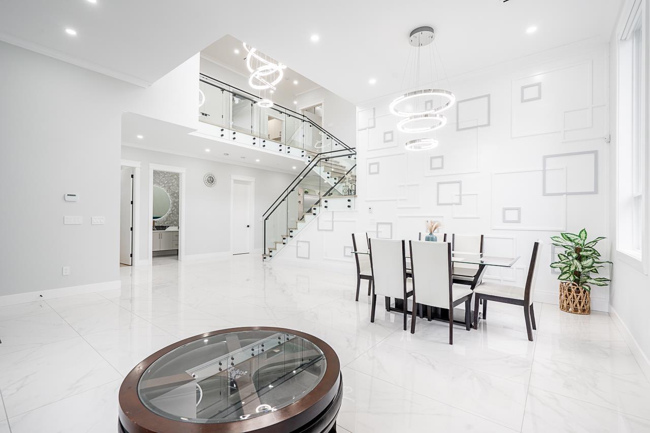 Photo 6 of 11370 Glen Avon Drive, Surrey BC