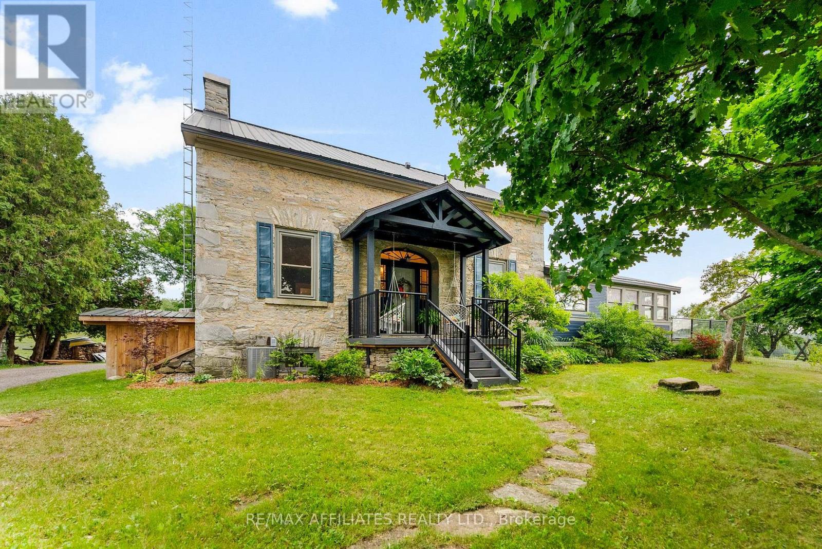Photo 6 of 1415 Sheridan Rapids Road, Lanark Highlands ON