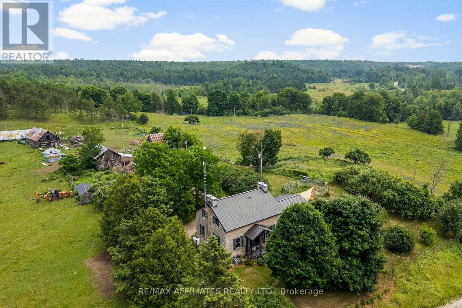 Photo 25 of 1415 Sheridan Rapids Road, Lanark Highlands ON