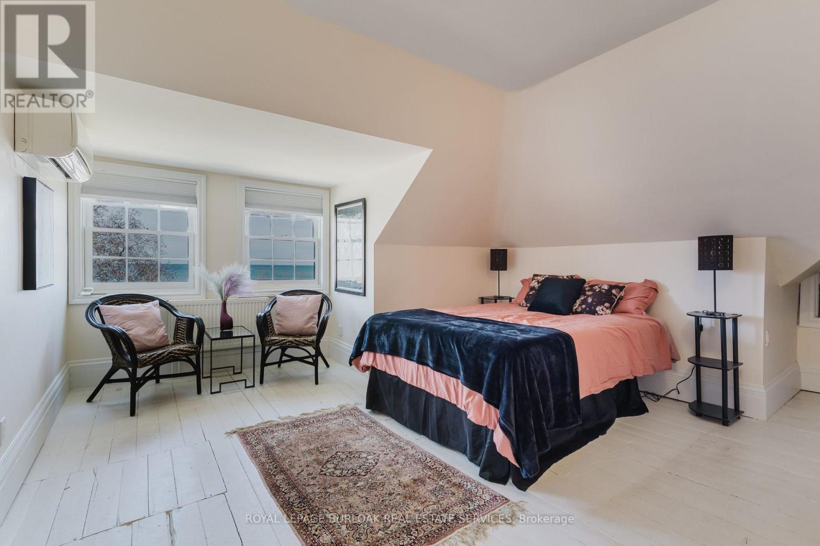 Photo 30 of 957 Beach Boulevard, Hamilton ON