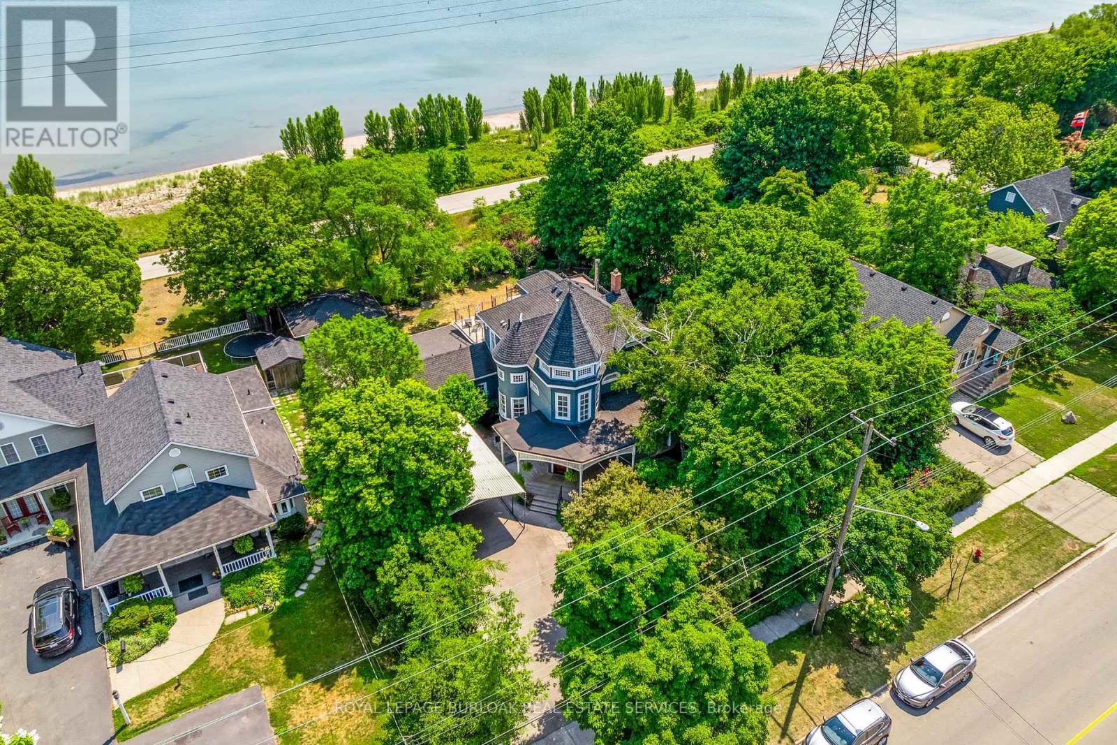 Photo 13 of 957 Beach Boulevard, Hamilton ON