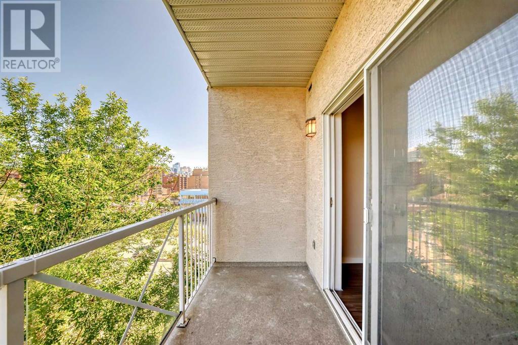 Single Family House for Sale in    Avenue SW Sunalta Calgary 