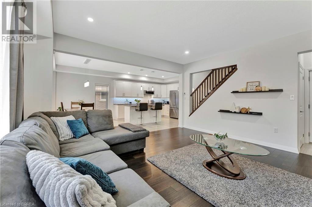 Photo 16 of 16 Cumberland Street, Brantford ON