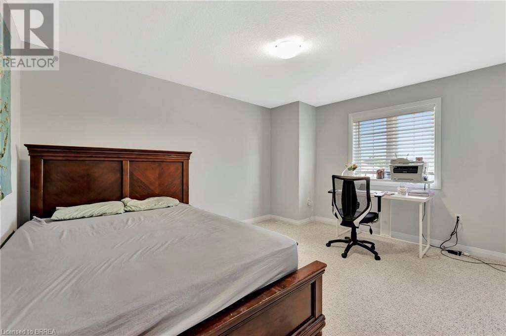 Photo 27 of 16 Cumberland Street, Brantford ON