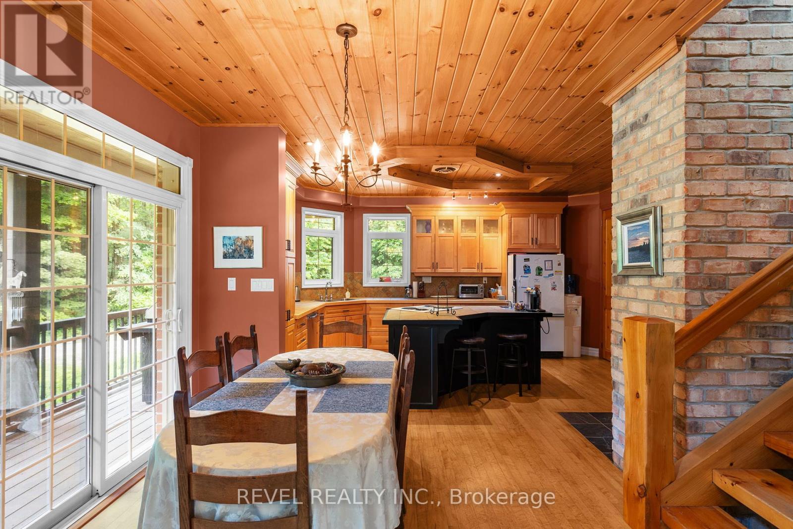 Photo 17 of 1385 Baseline Road, Springwater ON