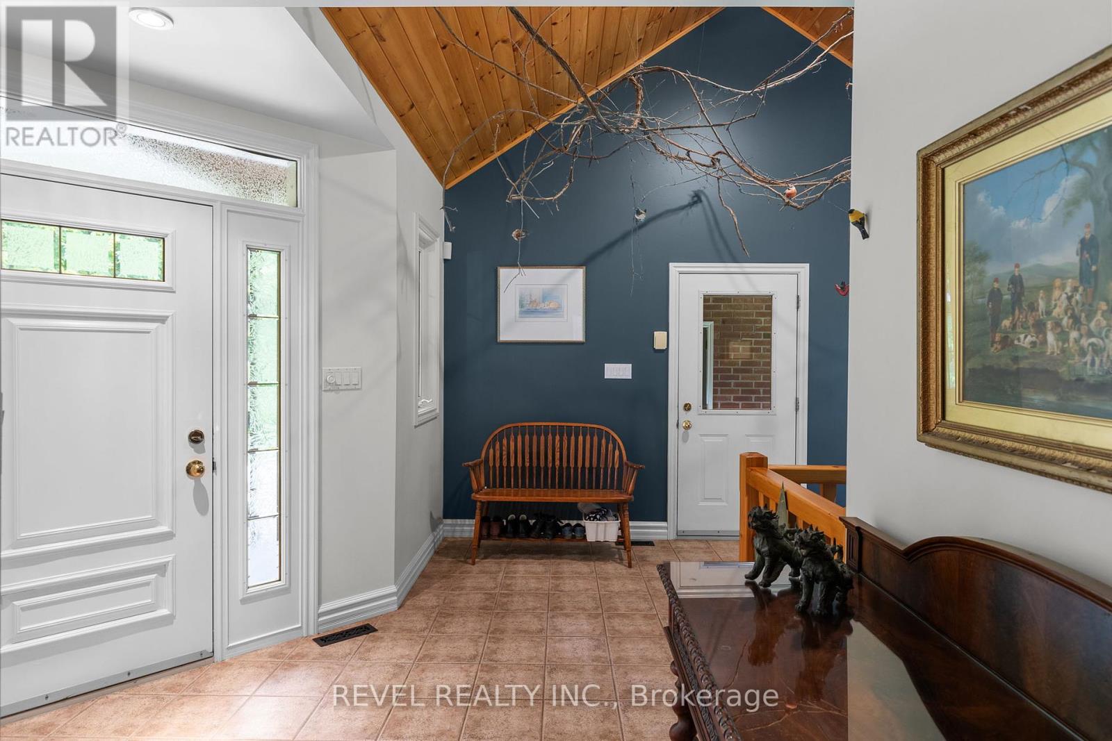 Photo 8 of 1385 Baseline Road, Springwater ON