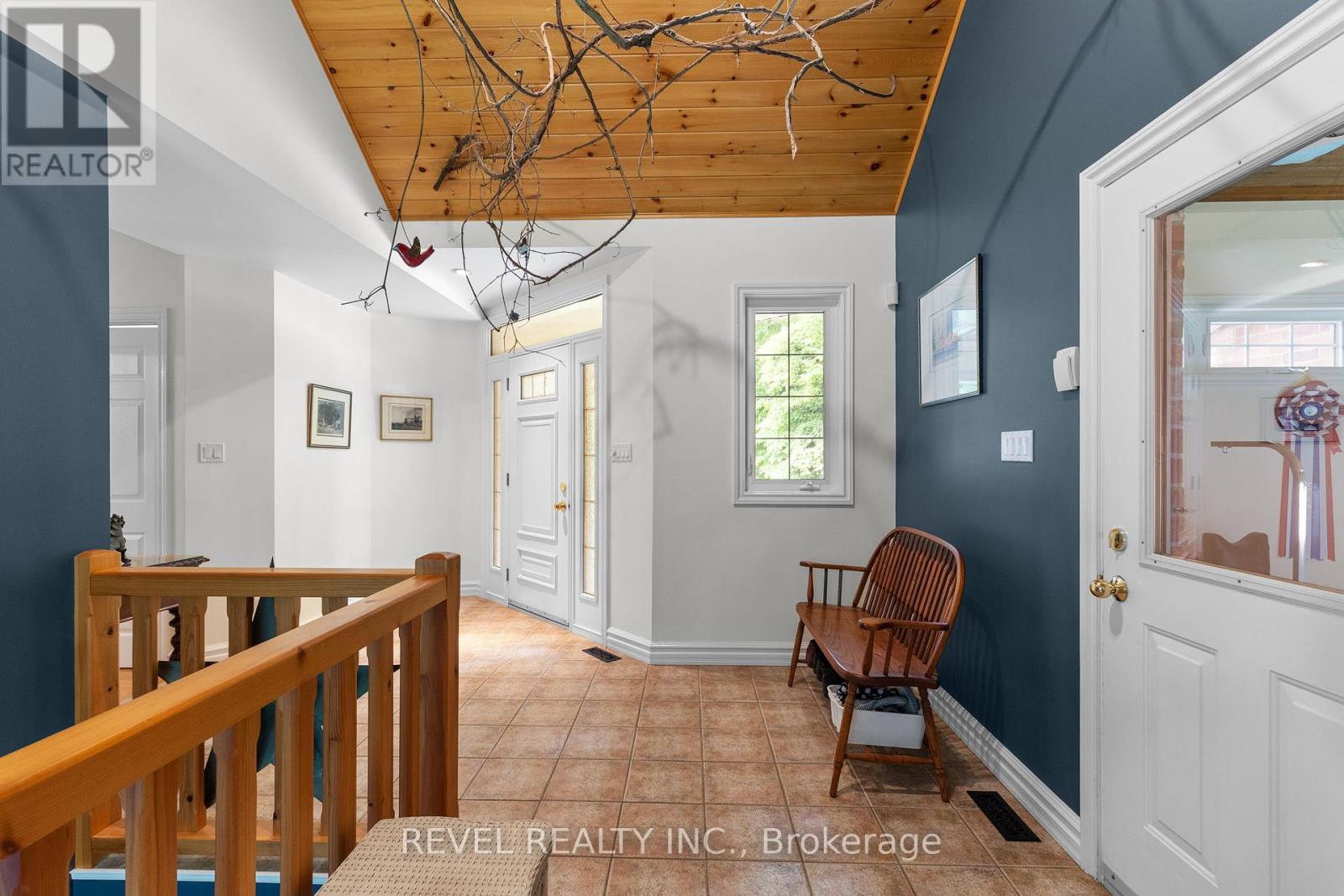 Photo 9 of 1385 Baseline Road, Springwater ON