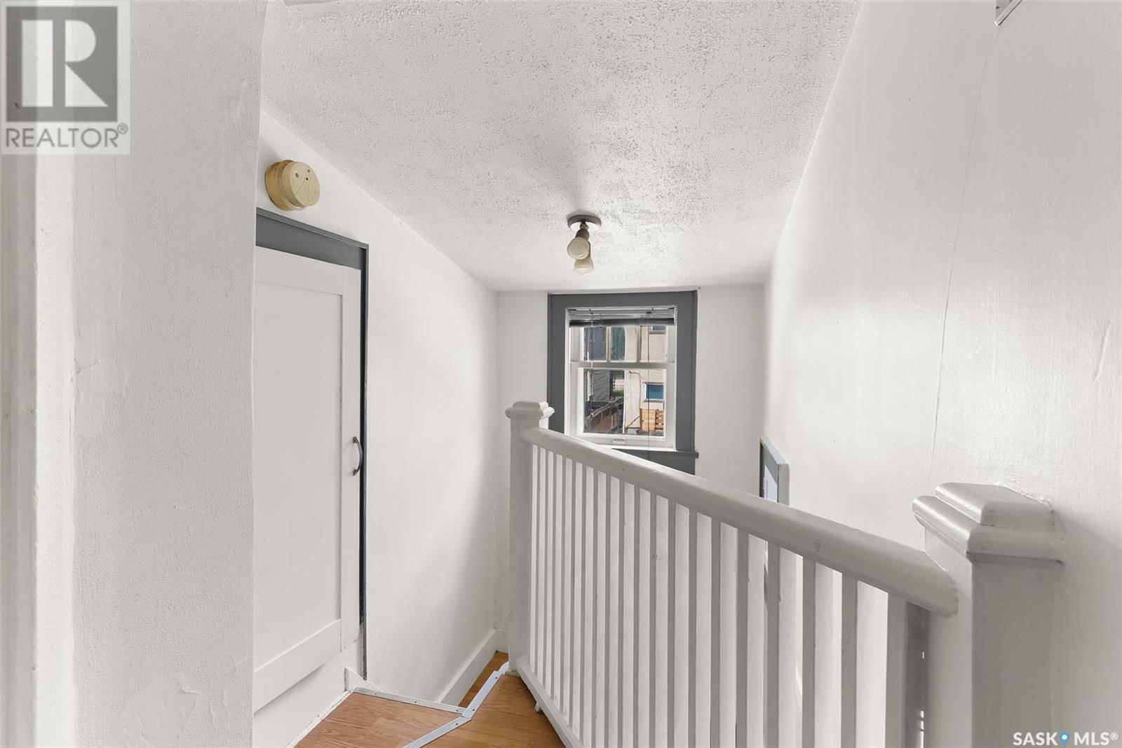 Single Family House for Sale in  Royal STREET Regina 